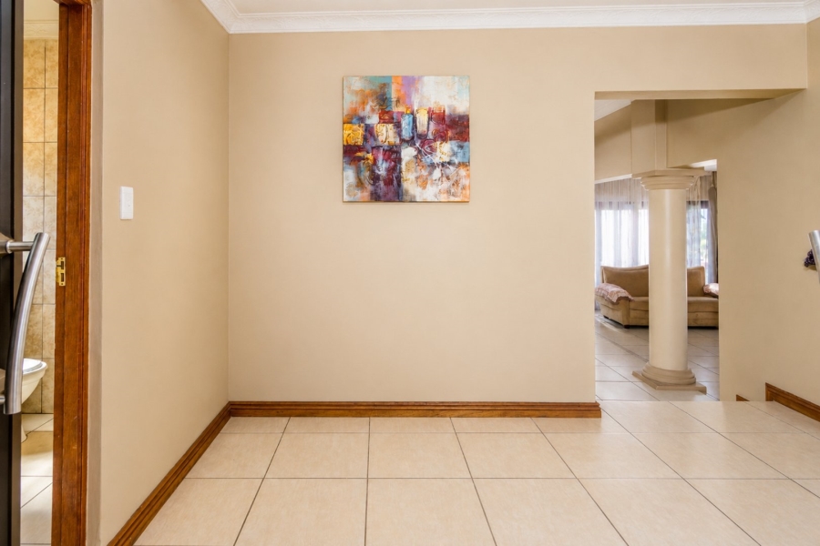 4 Bedroom Property for Sale in Kosmos Ridge North West